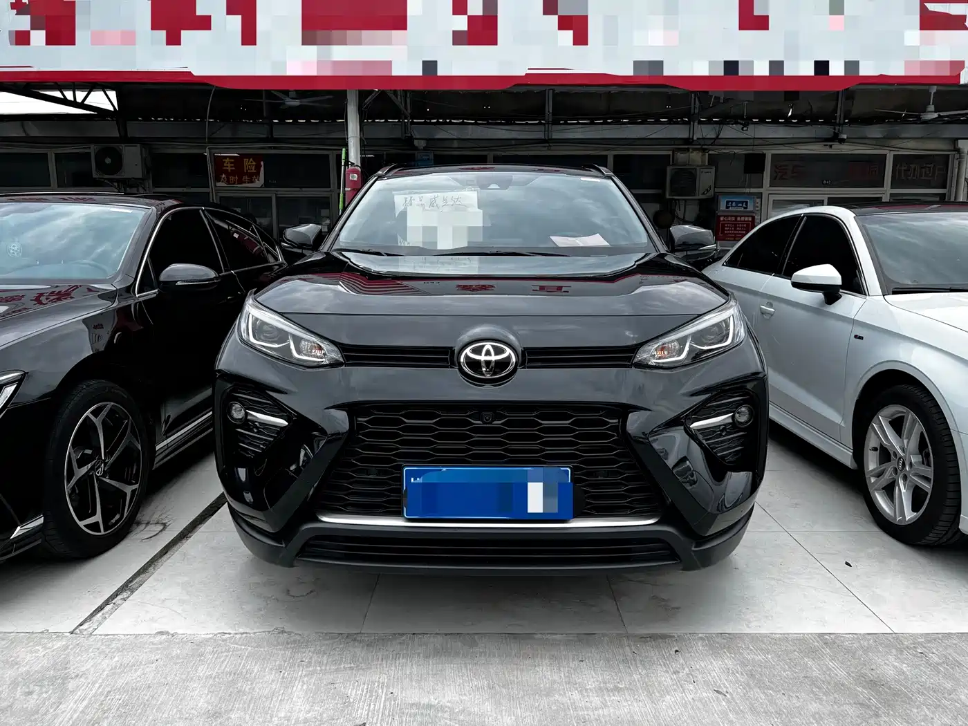 Фото 2 - Toyota Wildlander