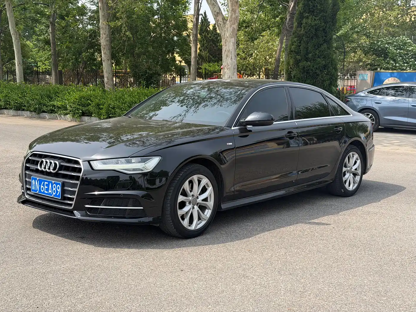Audi A6L 2018 30th Anniversary 35 TFSI Fashion