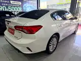 Фото 4 - Ford Focus