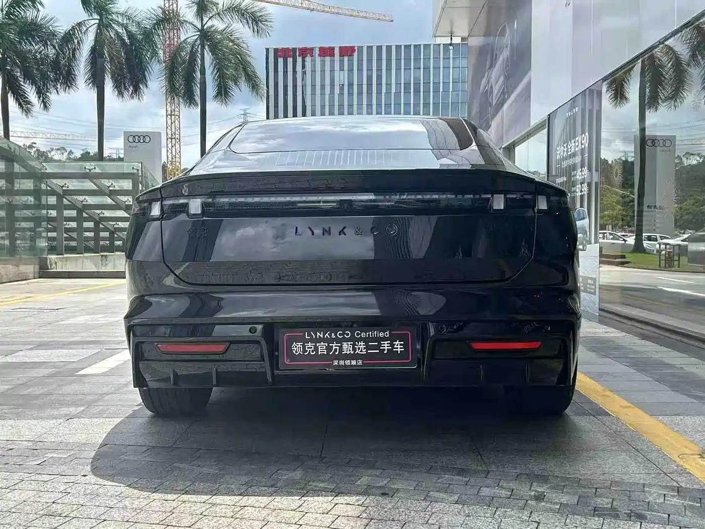 Lynk & Co 10 EM-P 2026 2025 Facelift 120 AWD Ultra