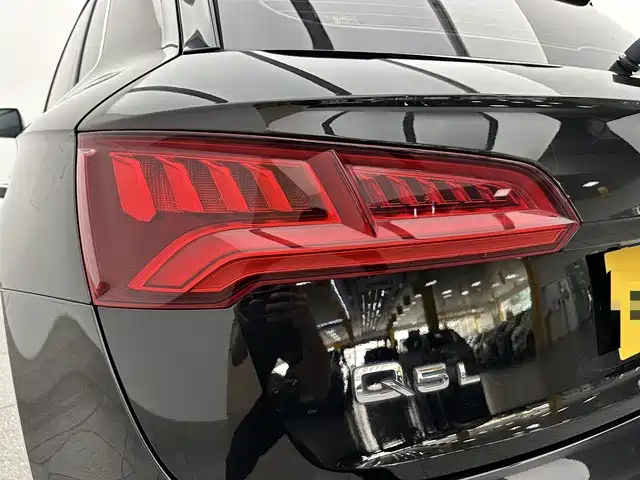 Audi Q5L 2020 40 TFSI Prestige Fashion фото 19