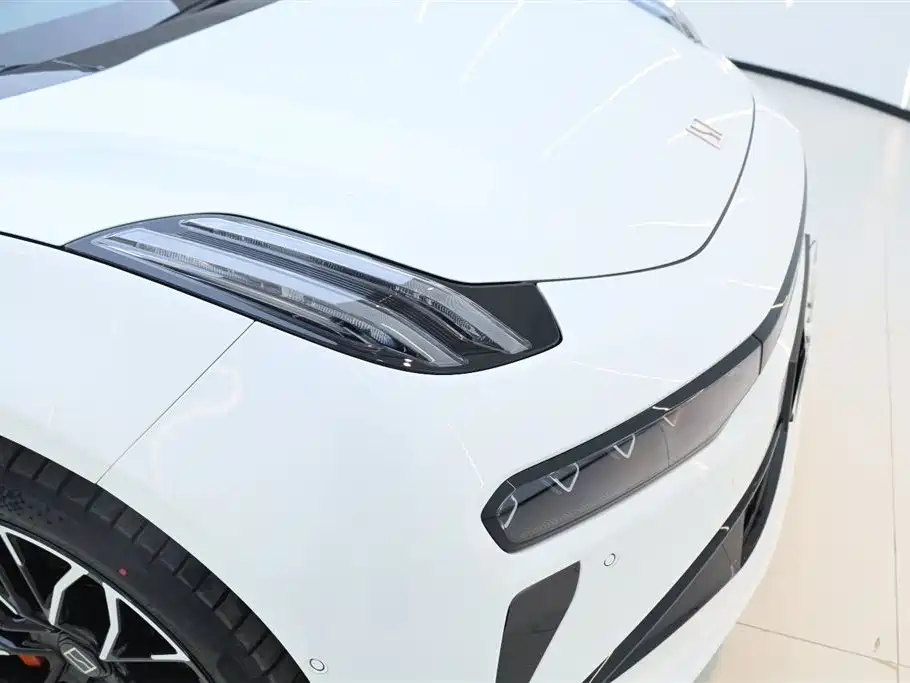 ZEEKR EXTREME KRYPTON 001