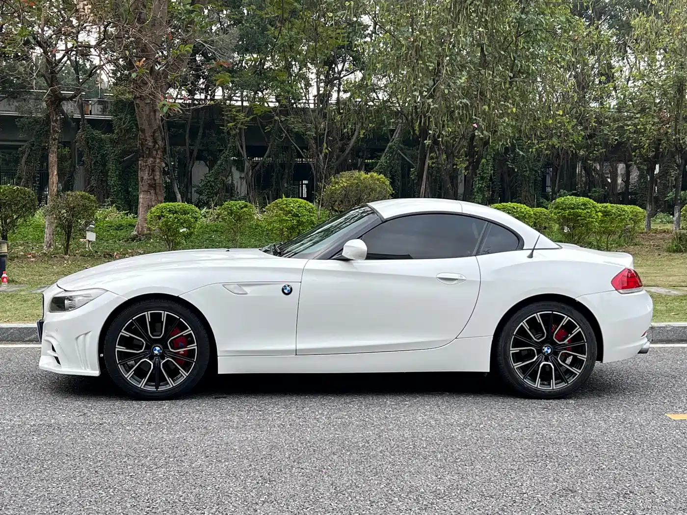 BMW Z4 2012 sDrive28i Leading фото 4