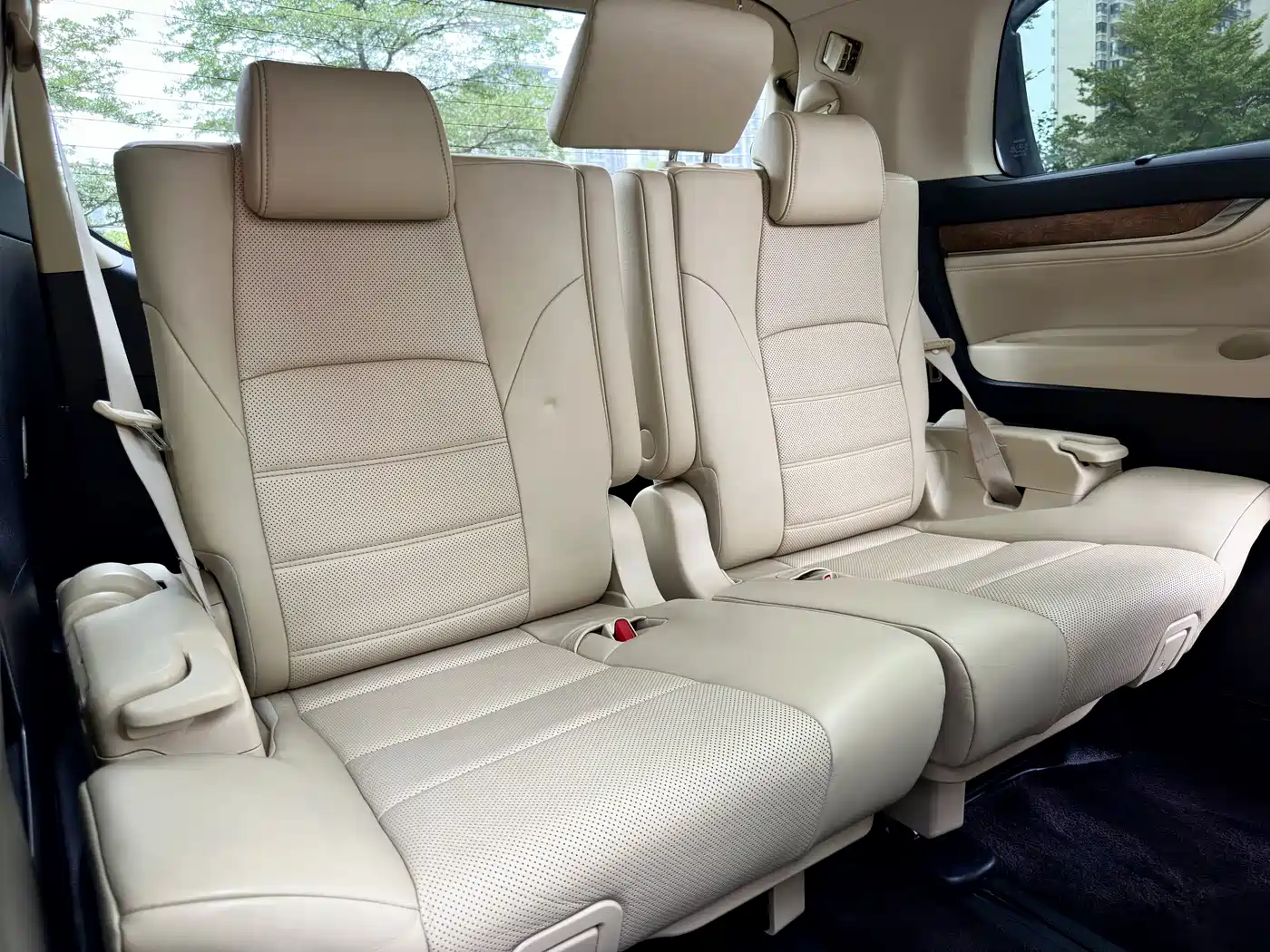 Toyota Alphard 2015 3.5L Premium Edition фото 19
