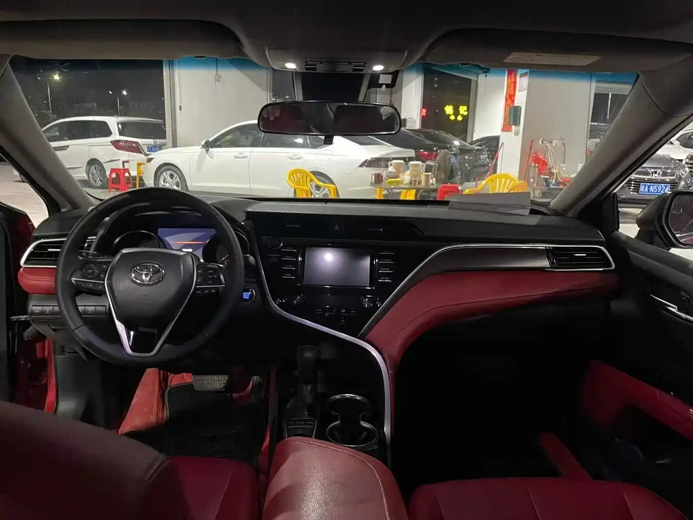 Toyota Camry 2018 2.5S Trend Edition фото 9