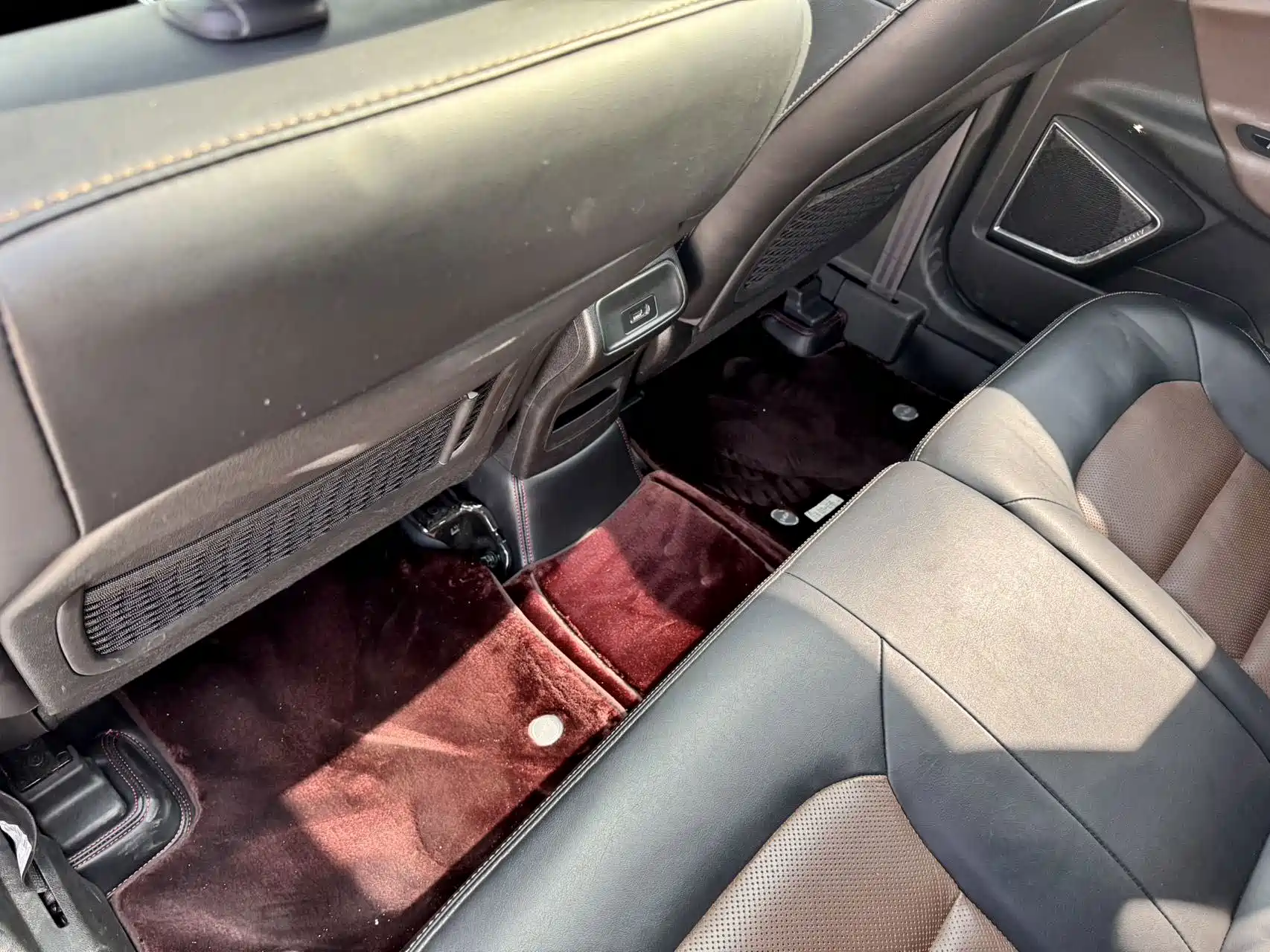 Фото 11 - Geely Emgrand GS