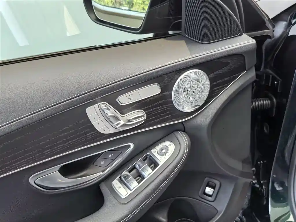 Mercedes-Benz C-Class 2021 C 260 L Sport Starry Exclusive Edition фото 14