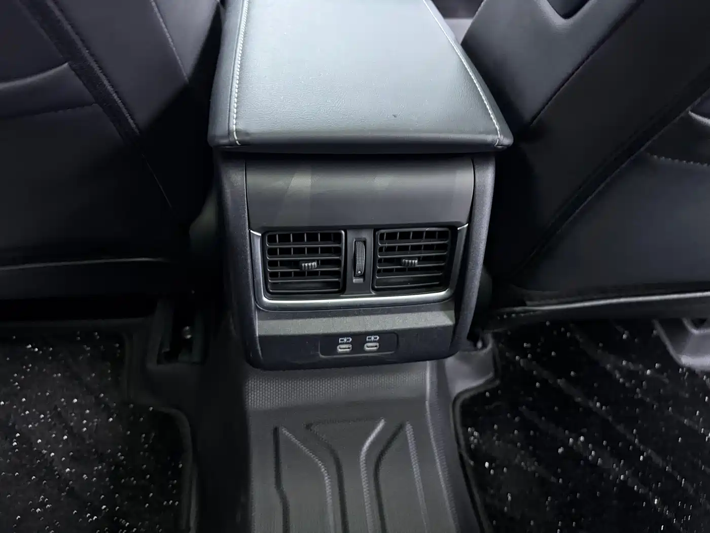 Toyota Camry 2024 Model Dual Hybrid 2.0HS Sport Edition фото 12