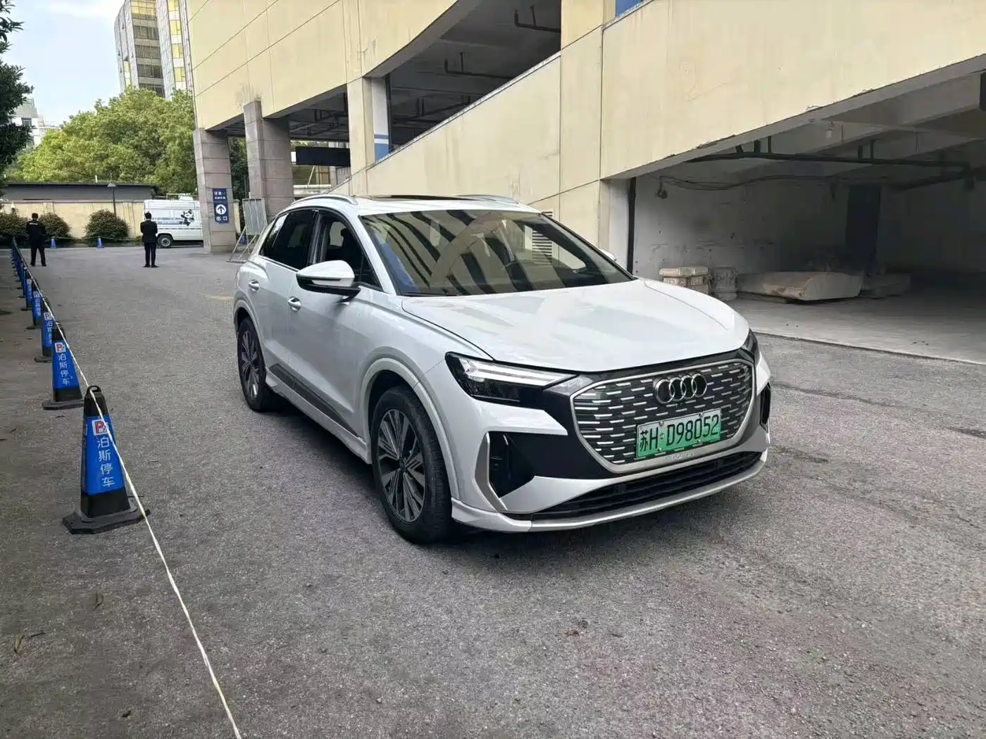 Audi Q4 e-tron 2023 40 e-tron Pioneer Edition фото 3