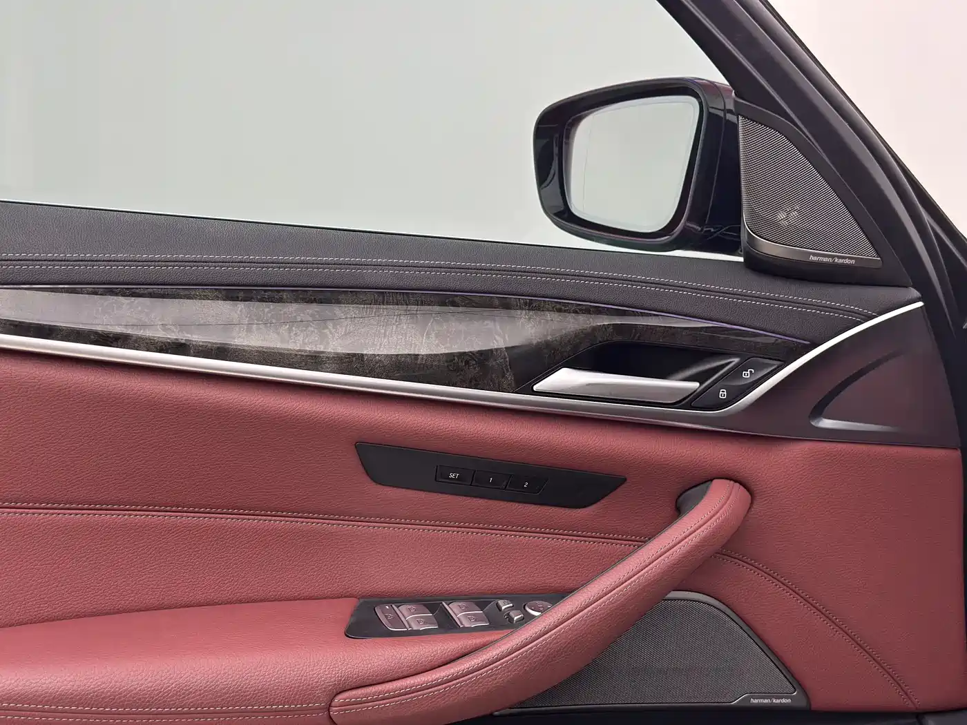 BMW 5 Series 2020 530Li Exclusive M Sport Package фото 16