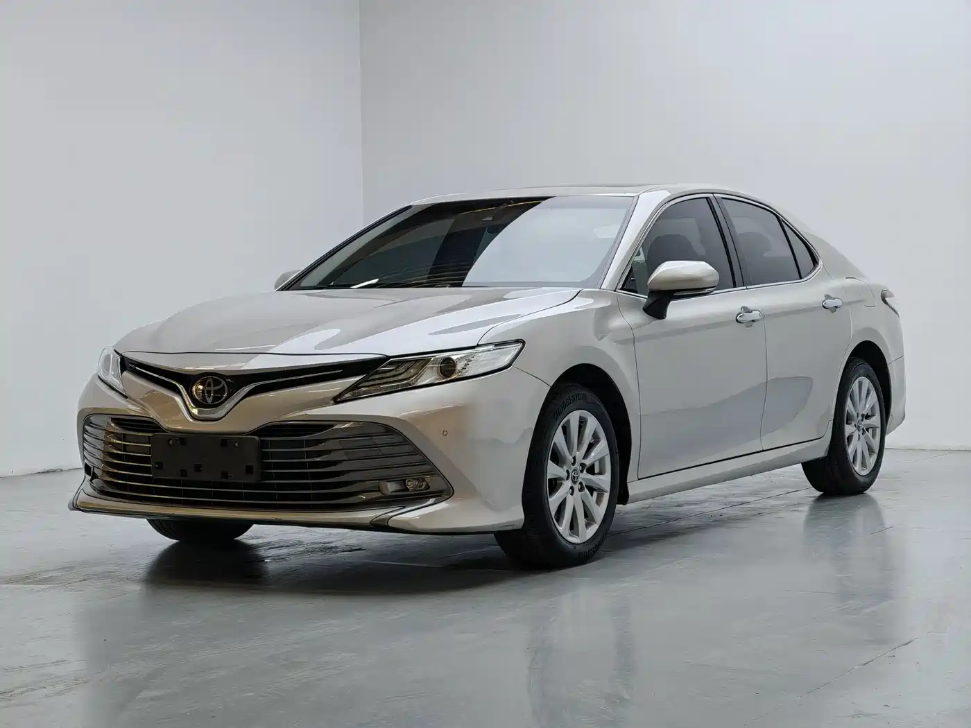Toyota Camry 2019 2.0G Luxury Edition China VI
