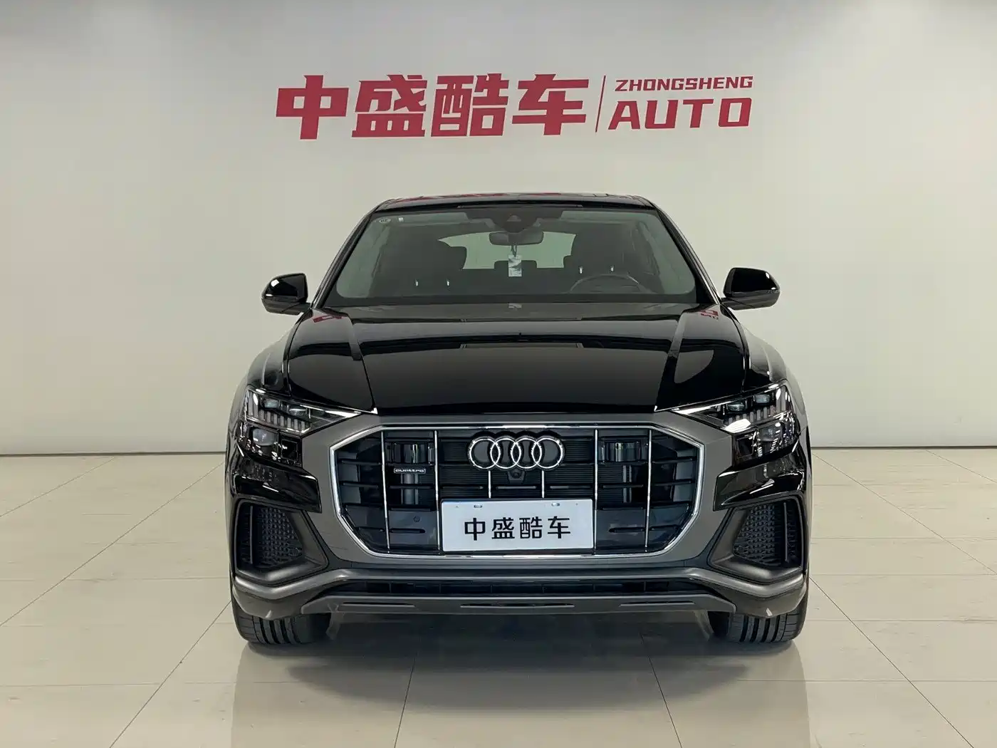 Audi Q8 2024 2023 55 TFSI Luxury Sport