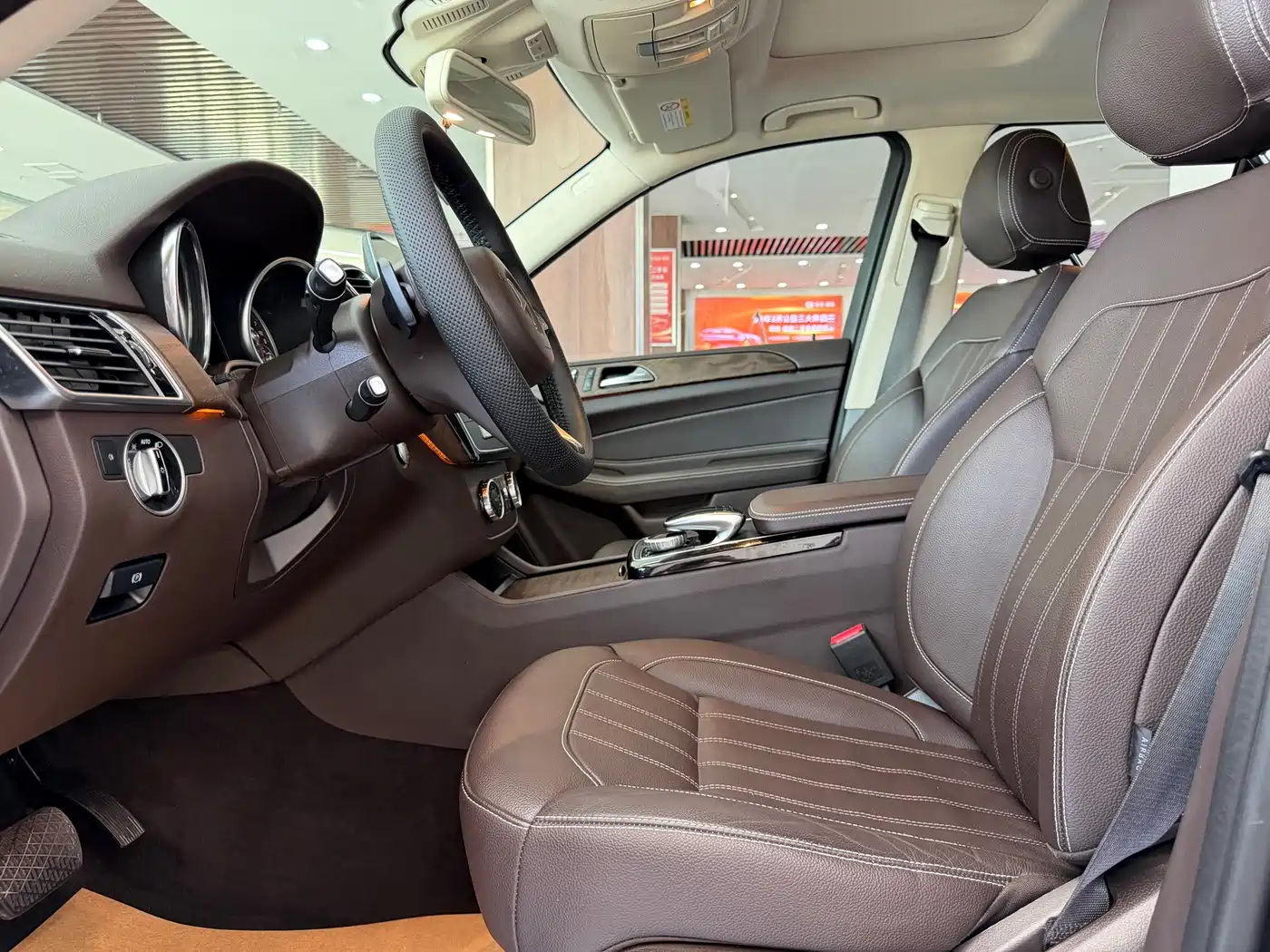 Mercedes-Benz GLE 2016 GLE 320 4MATIC Luxury фото 11