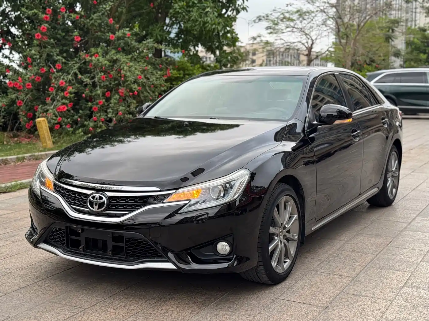 Toyota Reiz 2016 2013 2.5V Premium Edition