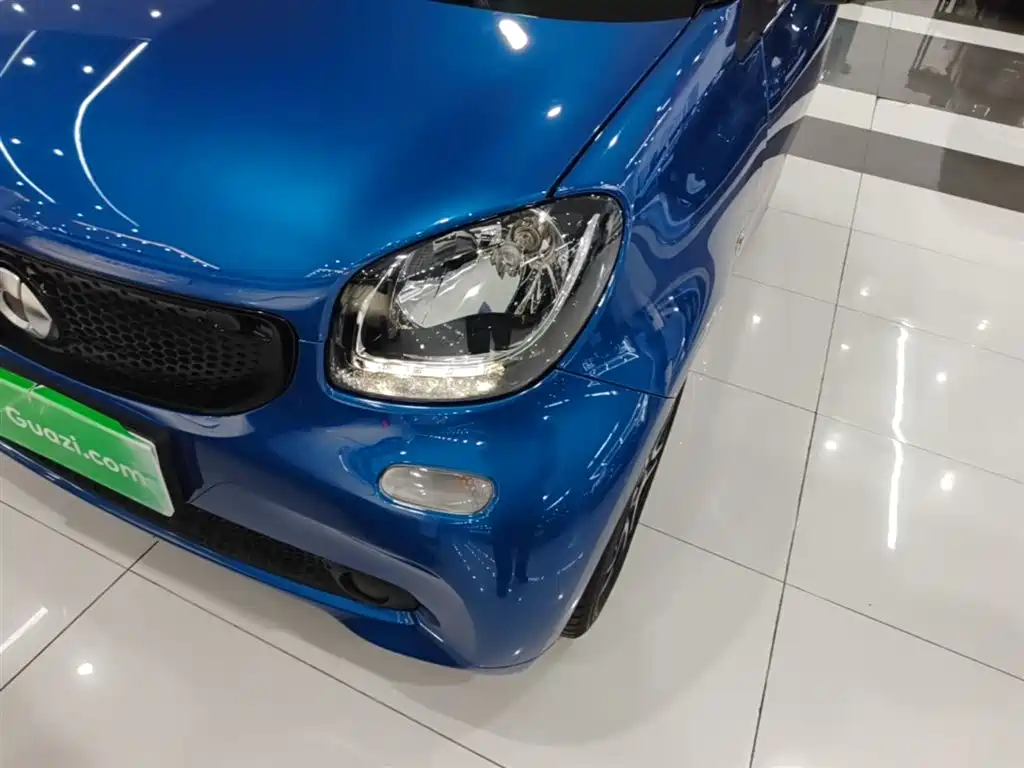 smart fortwo 2019 2019 0.9T 66kW Hardtop Wind Edition China VI