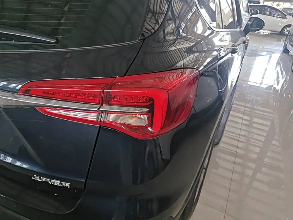 Buick Envision Plus 2020 20T FWD Leading фото 24
