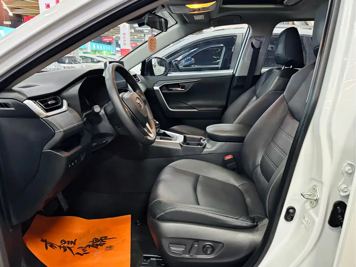 Toyota RAV4 Rongfang 2022 2.0L CVT 2WD Trend Plus Edition фото 9