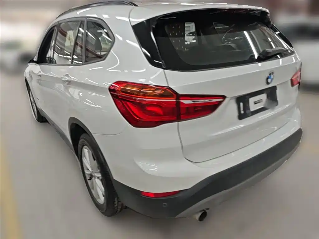 BMW X1 2016 sDrive18Li Fashion Model фото 9