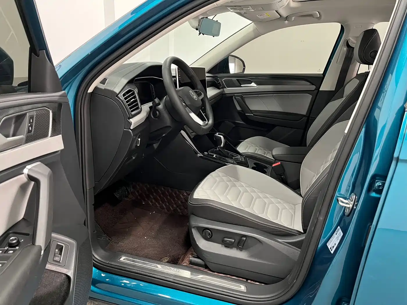 Volkswagen Tayron 2023 280TSI 2WD Luxury Plus Advanced Edition фото 19