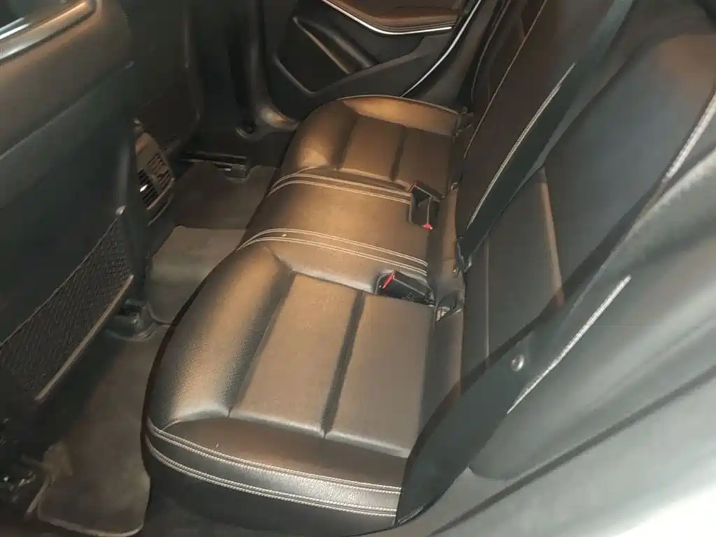 Mercedes-Benz GLA 2016 GLA 220 4MATIC Fashion фото 17