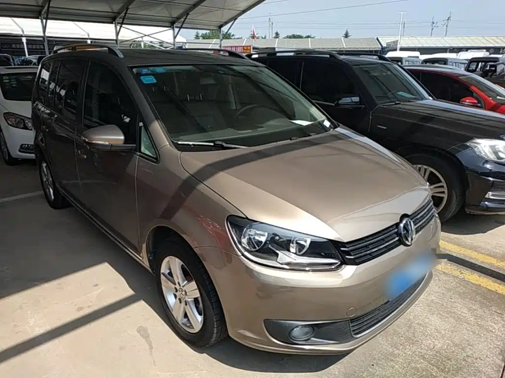 Volkswagen Touran 2016 2015 1.4T DSG Comfort Edition 5-seater