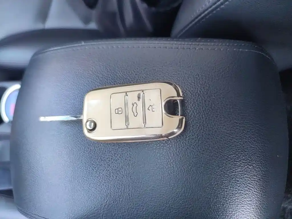 Roewe 350 2016 2015 Model 1.5L Manual Luxury Sunroof Edition