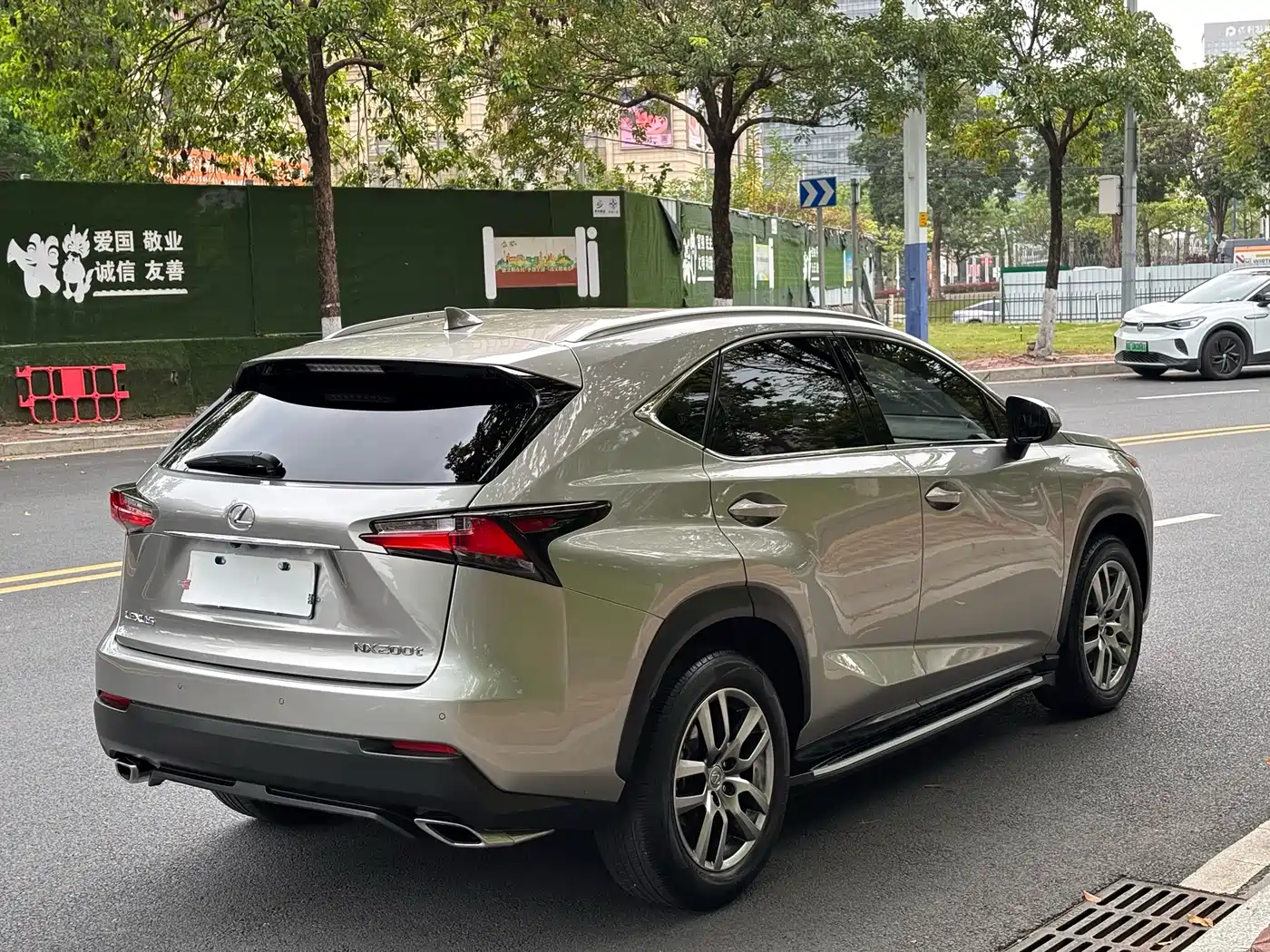 Lexus NX 2015 200t AWD F Sport фото 27