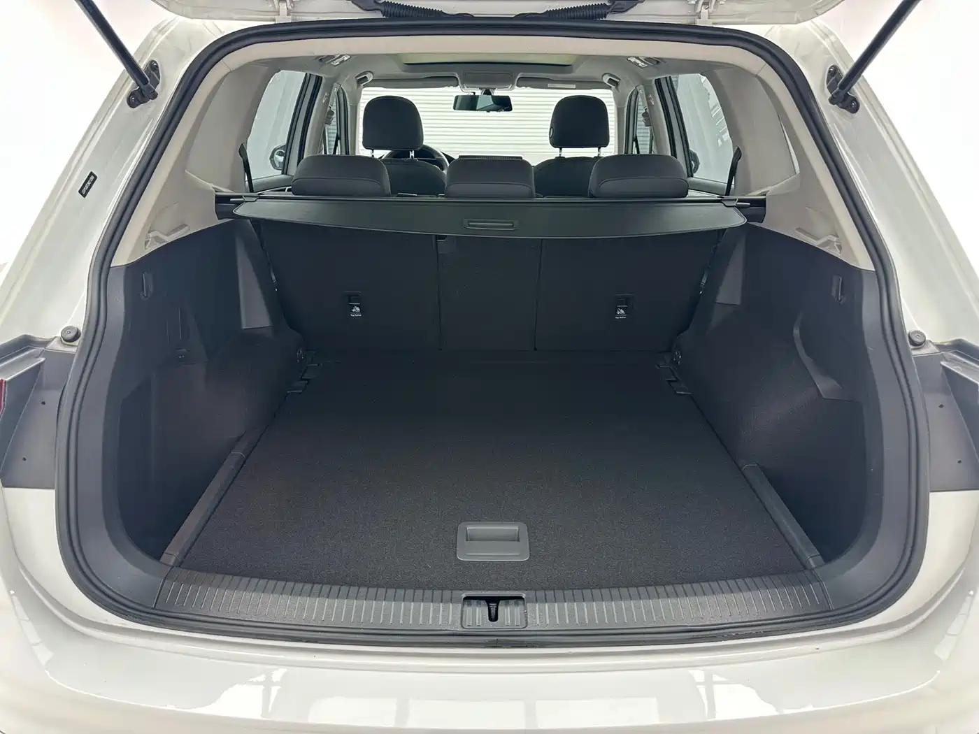 Volkswagen Tiguan L 2023 280TSI 2WD Trend Limited Edition фото 8