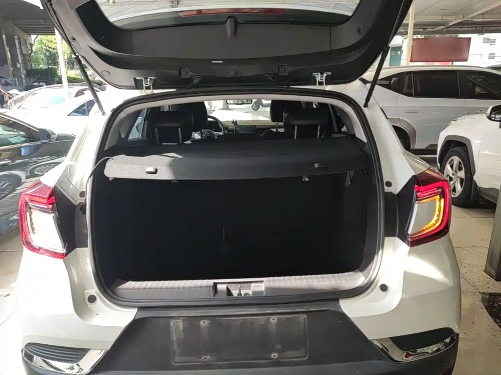 Renault Captur 2020 2019 Model TCe270 Auto Power Style