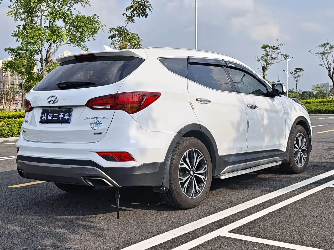 Hyundai Santa Fe 2017 2.0T Automatic 4WD Intelligent 7-Seater фото 6