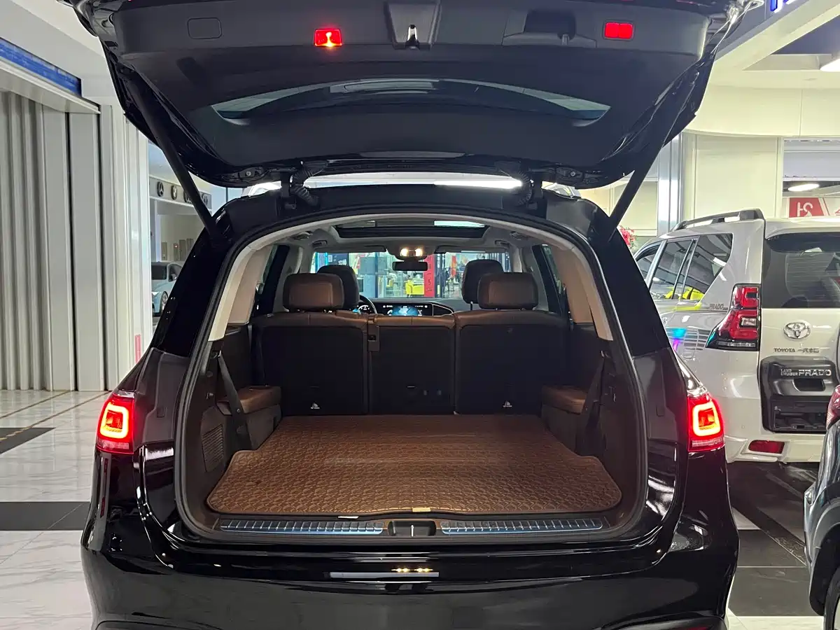 Mercedes-Benz GLS 2023 GLS 450 4MATIC Fashion Edition фото 20