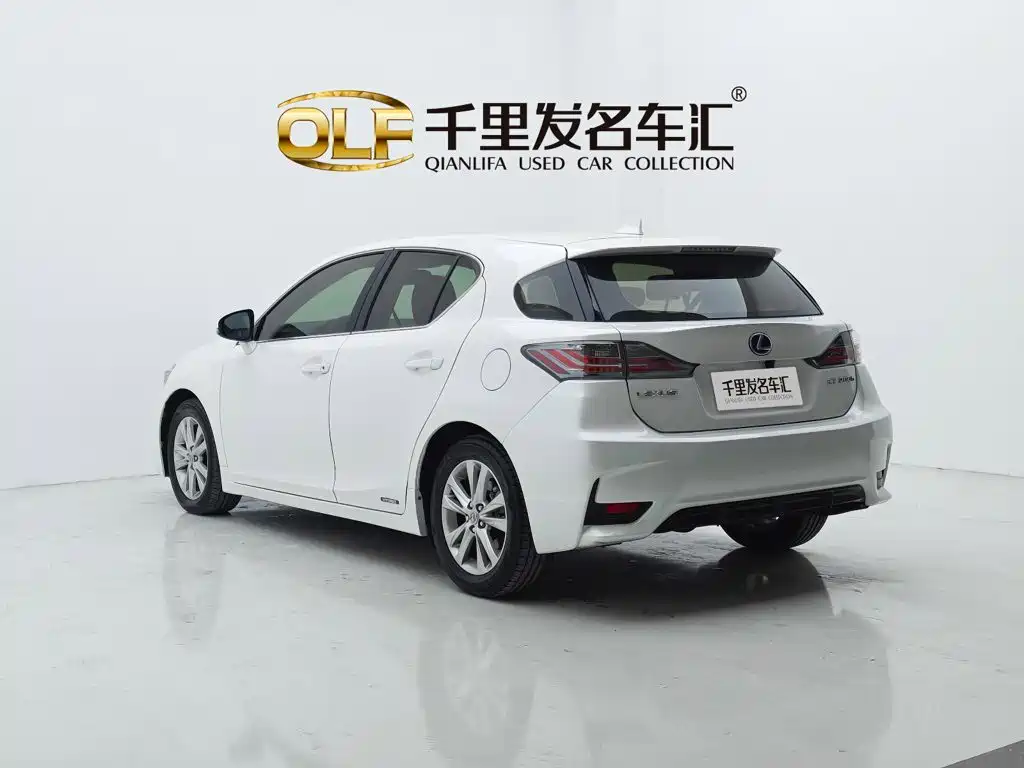 Lexus CT 2017 2014 CT200h Elite Monochrome