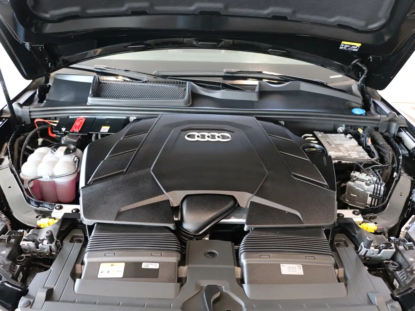 Audi Q7 2025 2025 55 TFSI quattro S line Sport