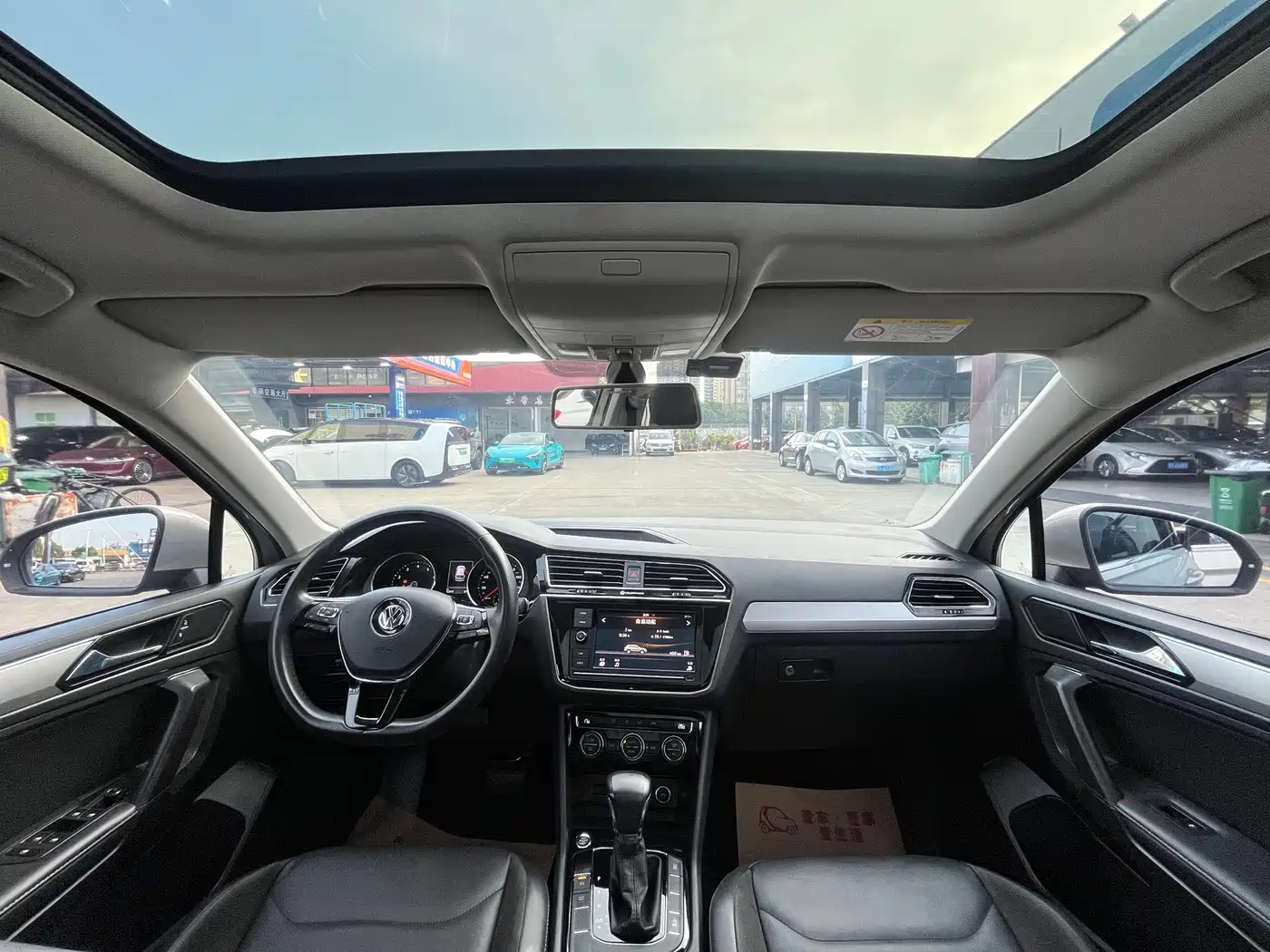 Volkswagen Tiguan L 2019 330TSI Automatic 2WD Panorama Comfort Edition China VI фото 8