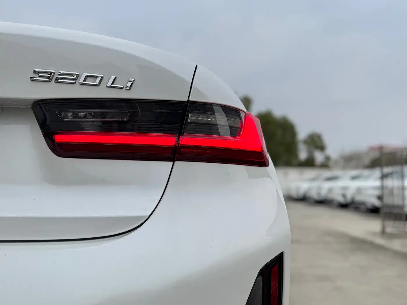 BMW 3 Series 2024 320Li M Sport Package фото 8