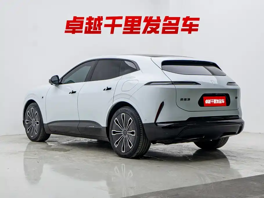 Avatr 07 2025 2024 Ultra Pure Electric AWD