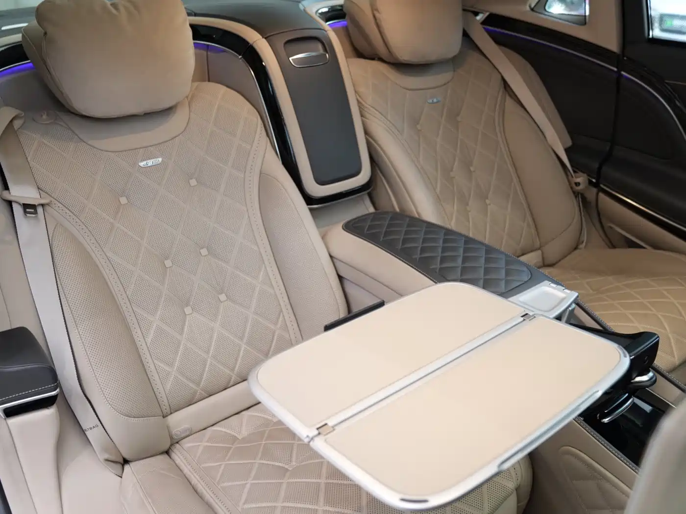Mercedes-Benz Maybach S-Class 2018 Model S 680 фото 15