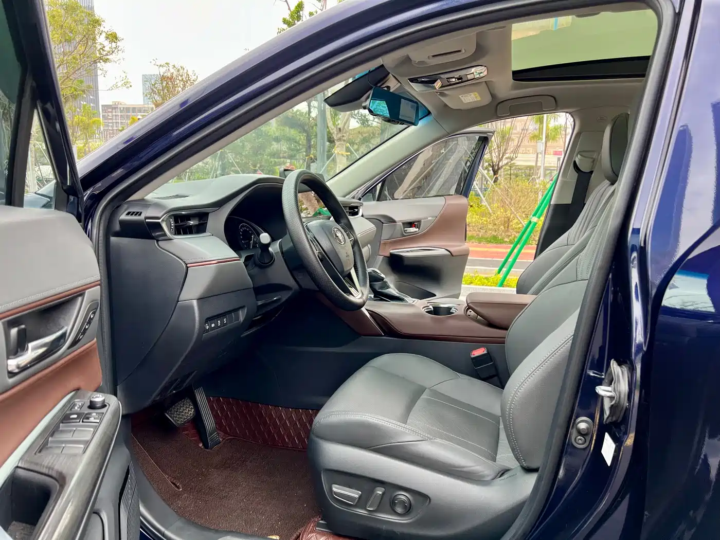 Toyota Lingfang HARRIER 2022 2.0L CVT 2WD Premium Edition фото 7