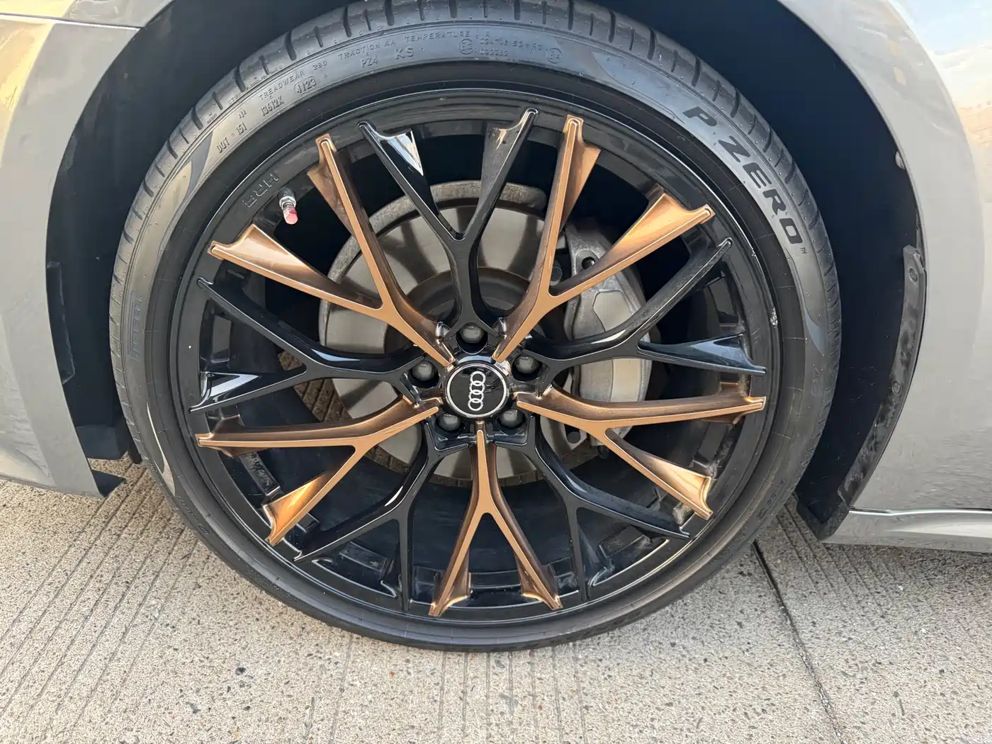 Audi A7L 2024 45 TFSI quattro S-line Black Warrior Edition фото 4