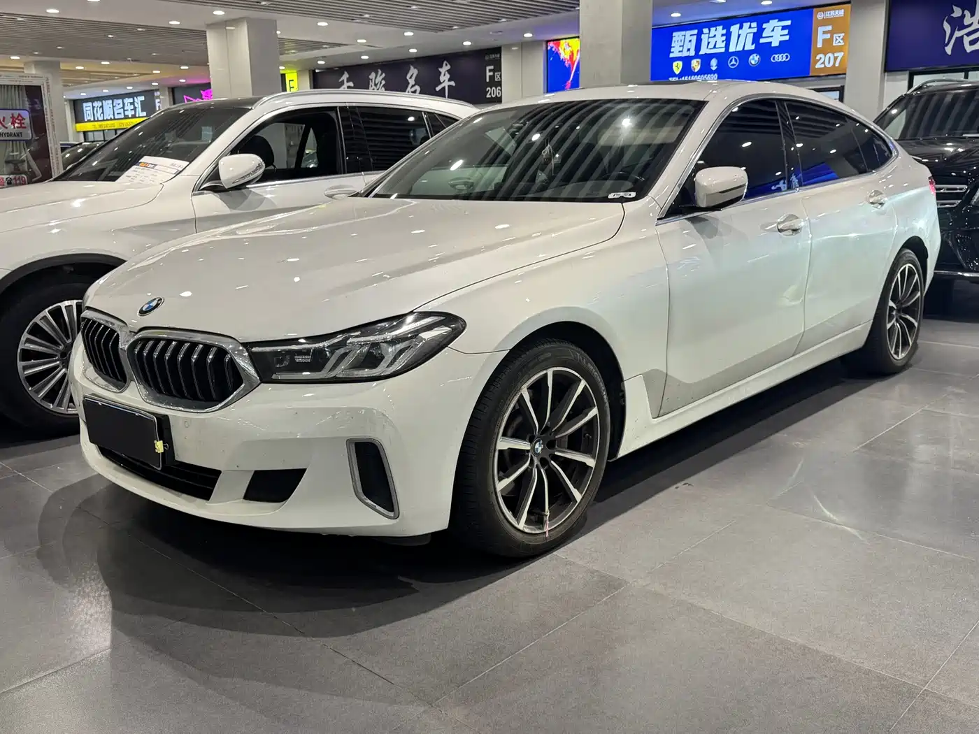 Фото 1 - BMW 6 Series GT
