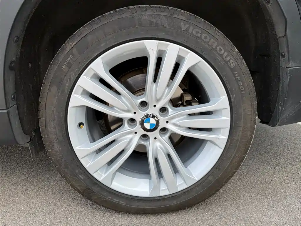 BMW X6 2018 xDrive28i фото 4
