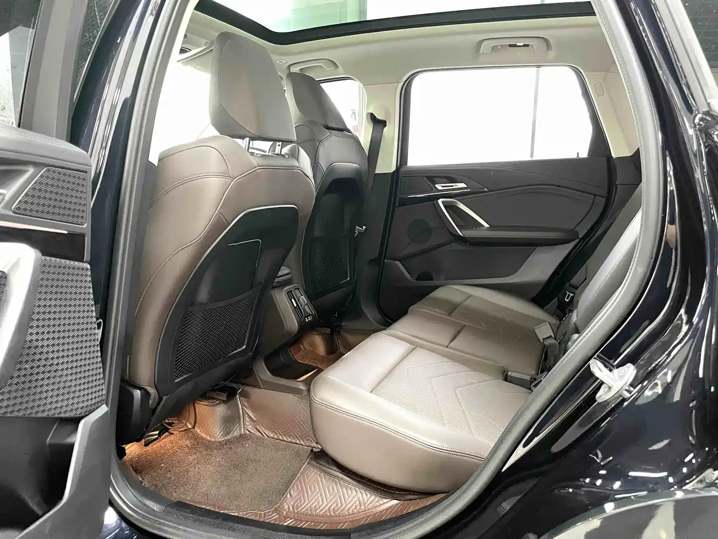 BMW X1 2023 sDrive20Li X Design Package фото 10