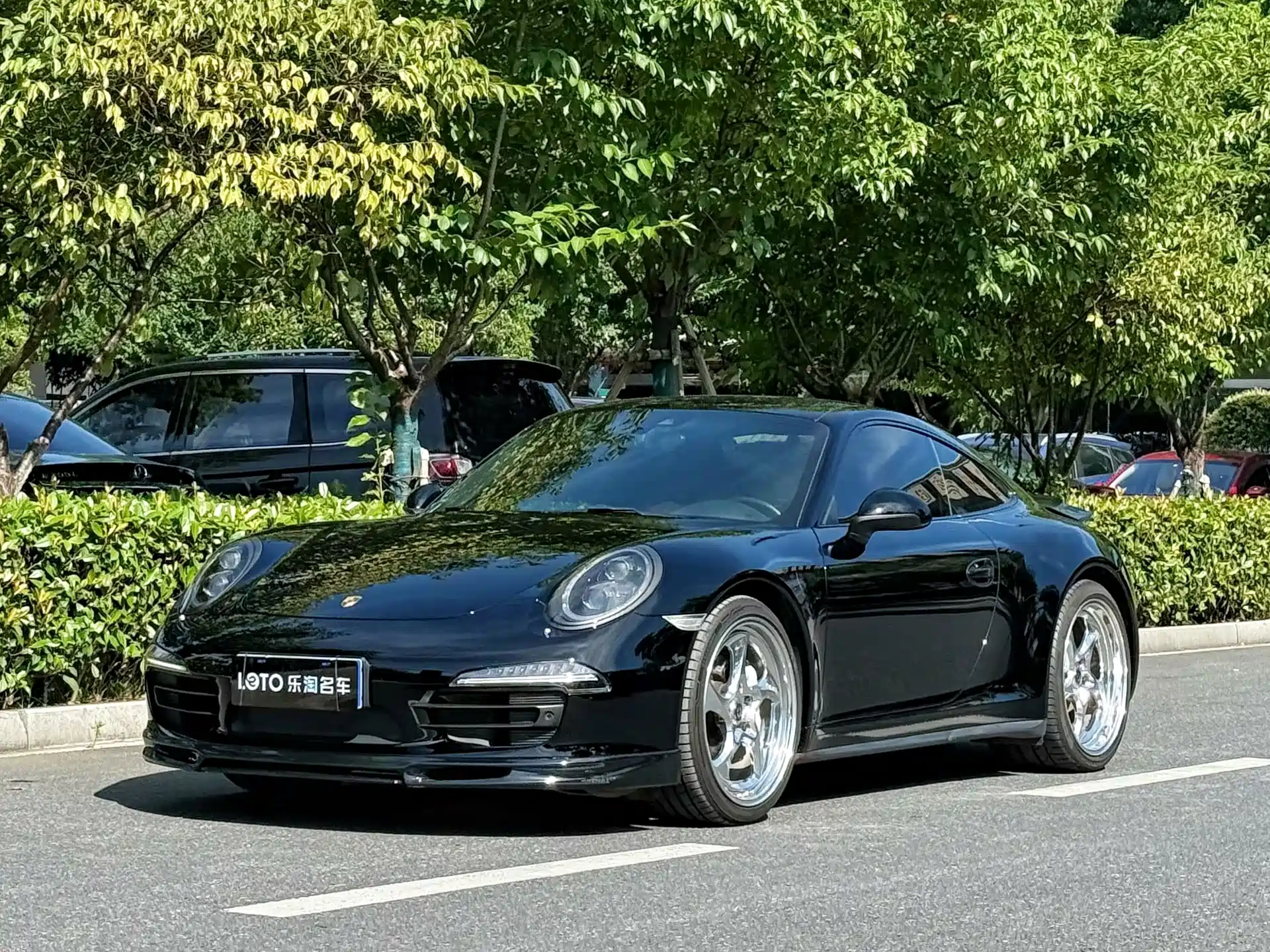 Photo 1 - Porsche 911
