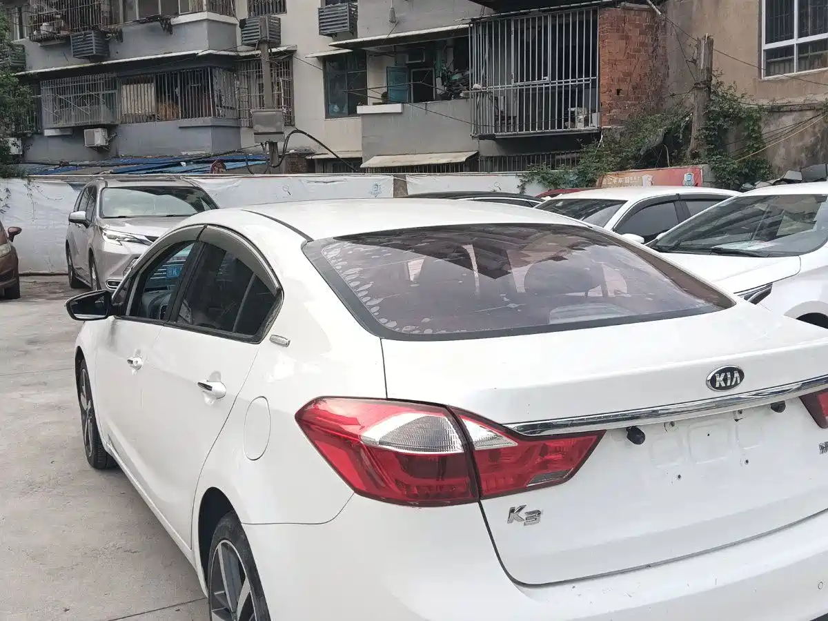Kia K3 2017 1.6L Automatic 15th Anniversary Special GLS фото 9