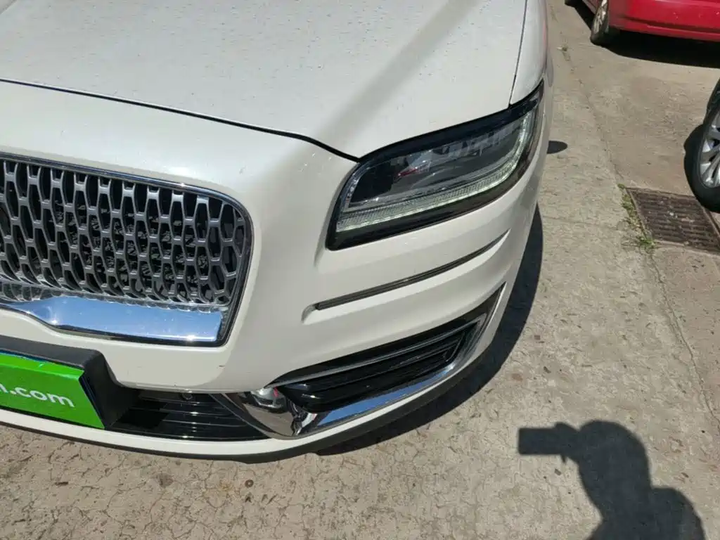 Lincoln Nautilus (Import) 2019 2019 2.0T 2WD Premium Edition China VI
