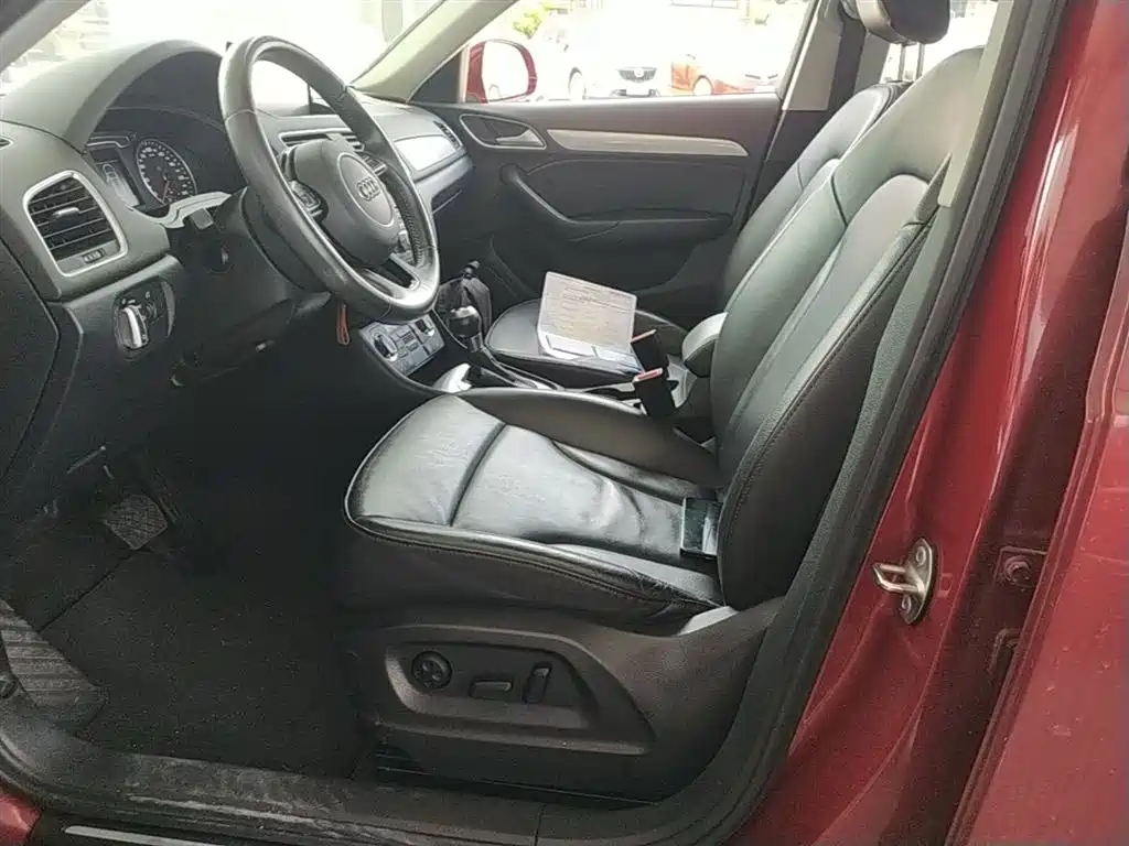 Audi Q3 2015 35 TFSI Comfort фото 15