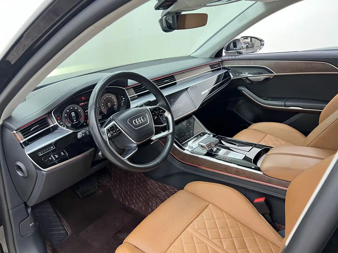 AUDI A8