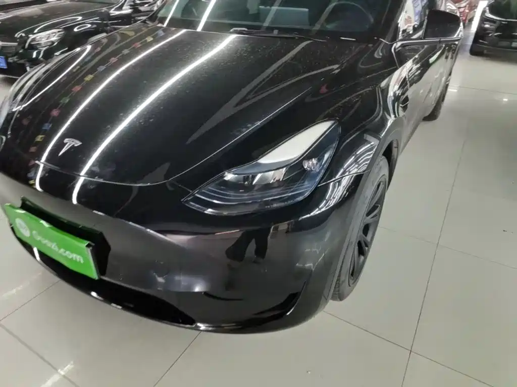 Фото 24 - Tesla Model Y