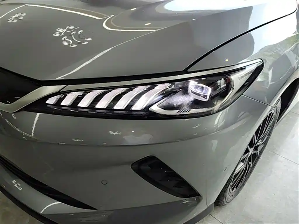 BYD Qin PLUS 2025 EV Smart Drive Edition 420KM Leading Type фото 24