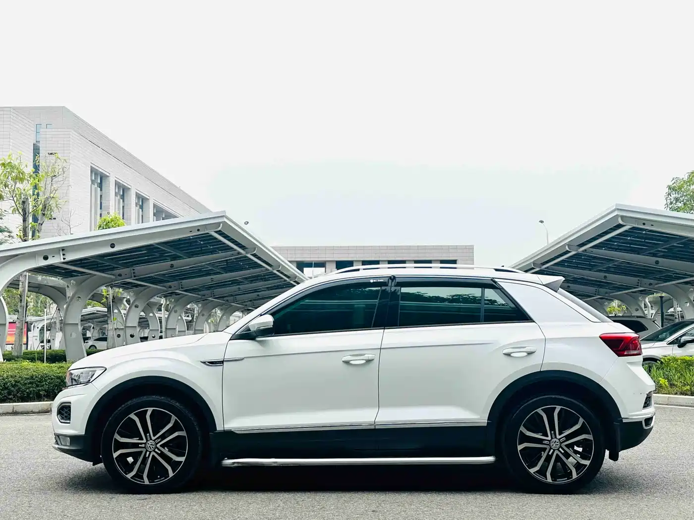 Volkswagen T-ROC 2018 280TSI DSG 2WD Comfort (China V) фото 8